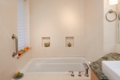 NIchols Masterbath01 © Rick Donhauser